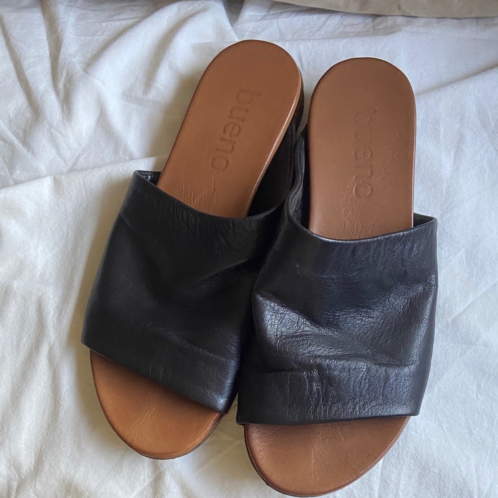 Bueno Black  Leather Slide Sandals